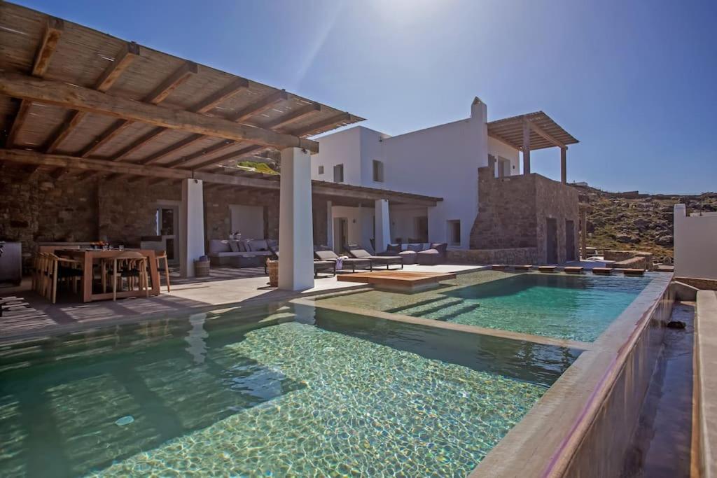 Villa Aura Seaview Sunset Pool W Night Security Guard - Six Bedrooms